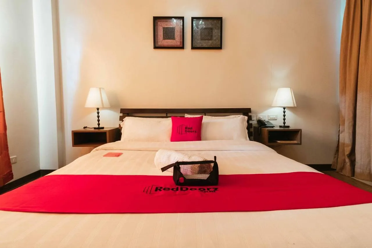 Reddoorz Plus Near Abreeza Mall Davao Hotel 3*,  Philippines